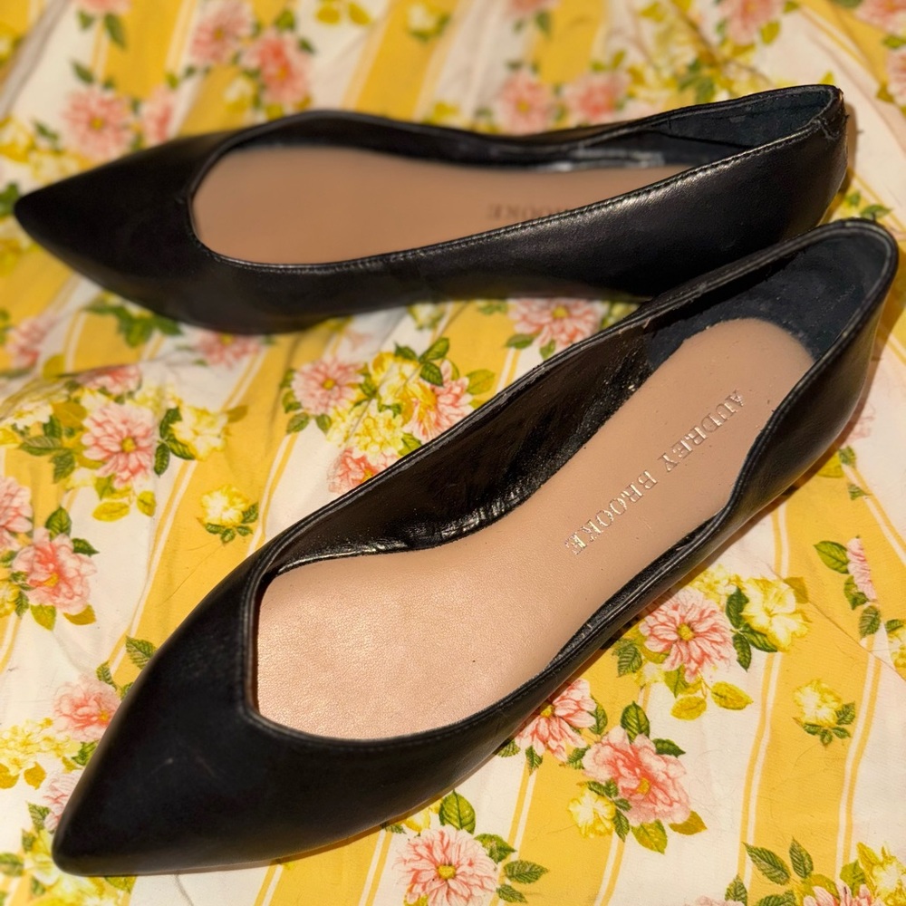 Audrey Brooke Black Nora Flats - Picture 3 of 9
